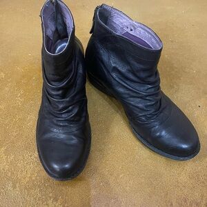 Black Leather Dansko Ankle Boots